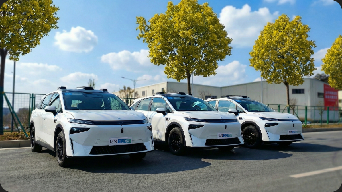 哈啰 Robotaxi HR1 车队在广州道路测试现场